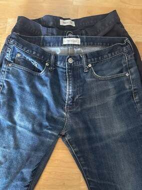 Lot of 2 Men's Gap 1969 Slim Fit Jeans - Blue and Black 30x32 slim